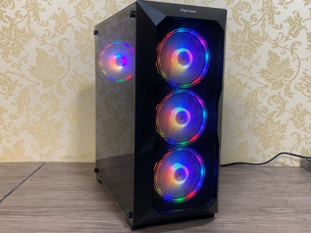 کیس گیمینگ-طراحی-اداری-خانگیCOR i5 | رم ۱۶ گیگ  ، گرافیک 8 گیگ DDR5